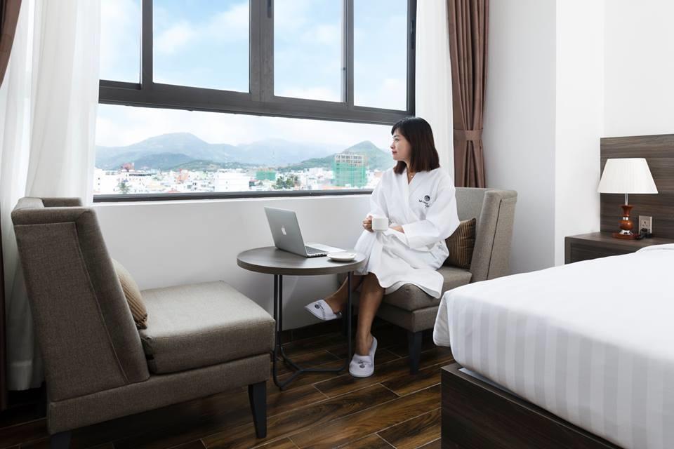 La Casa Hotel На Транг Екстериор снимка